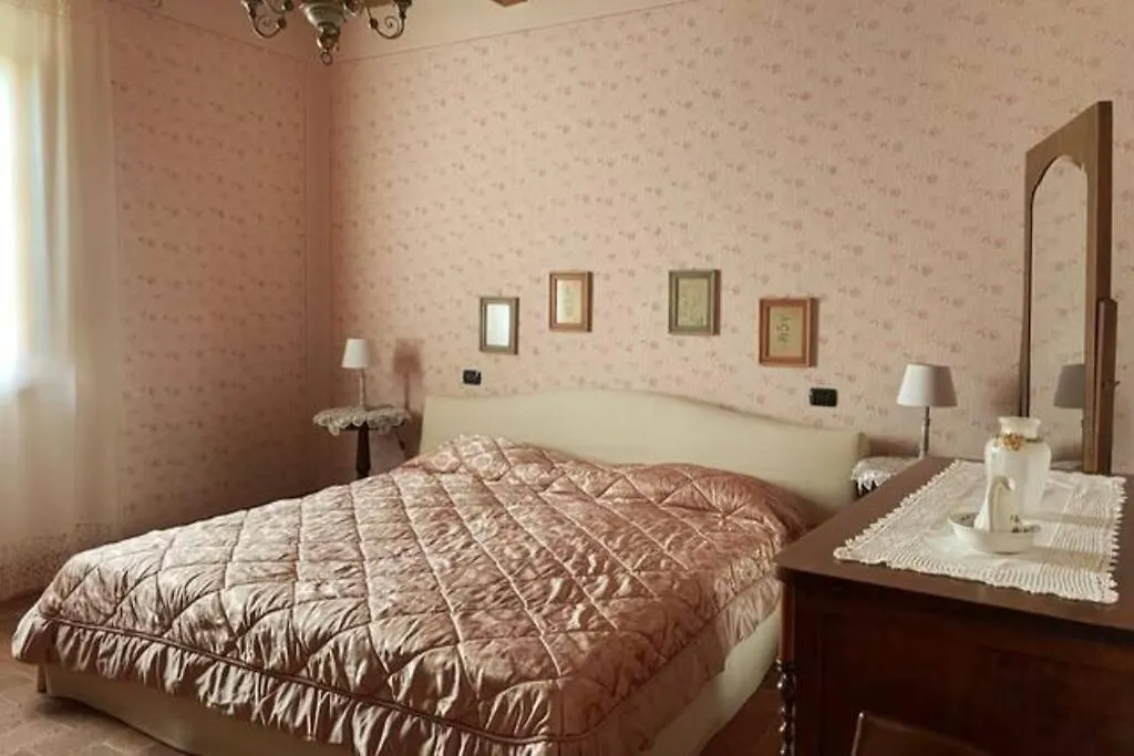 Art Apartment Agriturismo Il Vecchio Merlo Larciano Italy